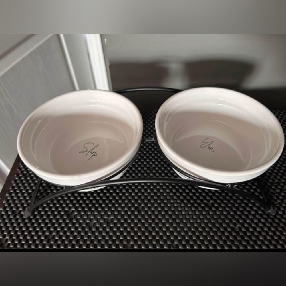 Pet Bowls On Rod Iron Stand